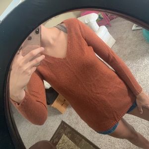 ✨ Cute orange thin sweater ✨